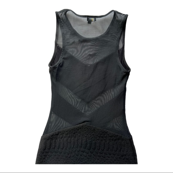 Sky Mesh Panel Cut-Out Dress - Picture 4 of 5